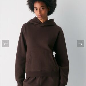 Aritzia
COZY SWEATFLEECE PERFECT HOODIE never worn